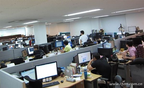 日本游戏程序员生存现状：高薪靠加班