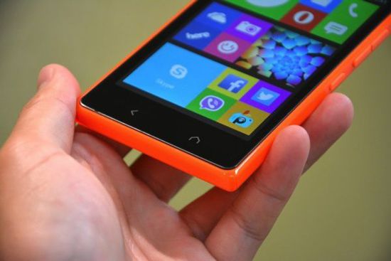 [图]约合￥839 Nokia X2详细规格和真机上手