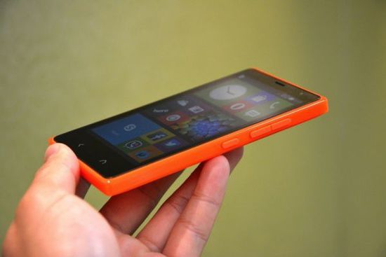 [图]约合￥839 Nokia X2详细规格和真机上手
